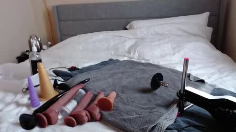 MrCoffee online show from November 10, 2025, 4:55 am