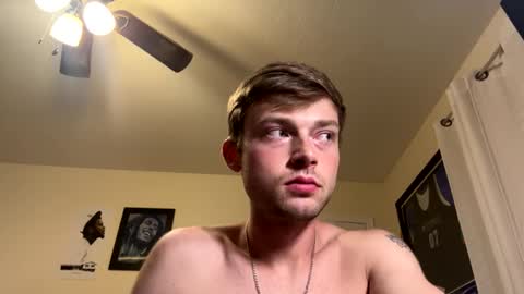 Snapshot of mrcoolguy68 chatting on October 26, 2025, 11:20 pm mrcoolguy68 online show from October 26, 2025, 11:20 pm