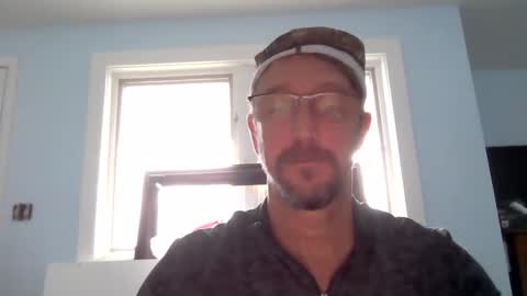 Snapshot of mrcumstain chatting on February 12, 2025, 9:54 pm mrcumstain online show from February 12, 2025, 9:54 pm