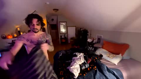 mrfanceypants online show from October 6, 2025, 6:11 am