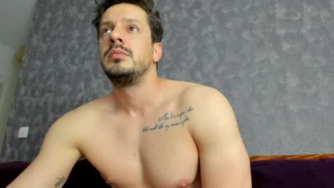 Snapshot of mrfitu chatting on April 19, 2026, 11:07 pm David online show from April 19, 2026, 11:07 pm