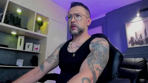 MrFrank. online show from January 18, 2026, 1:48 pm