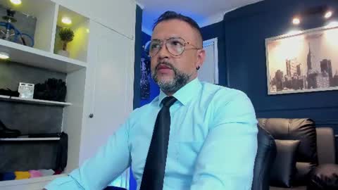 Snapshot of mrfrank_tattoo chatting on July 17, 2026, 2:45 pm MrFrank. online show from July 17, 2026, 2:45 pm