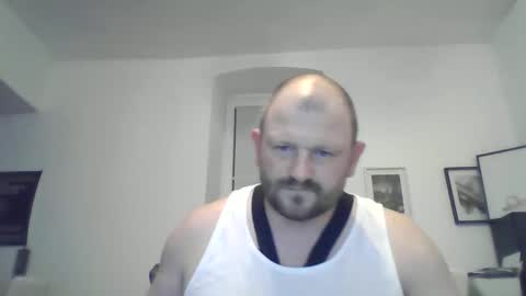 Snapshot of mrhotsex69 chatting on February 4, 2026, 2:50 am mrhotsex69 online show from February 4, 2026, 2:50 am