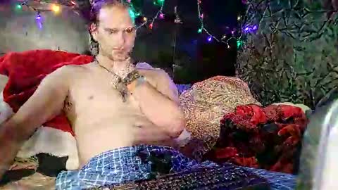 MrKinkSized online show from December 25, 2024, 6:52 am