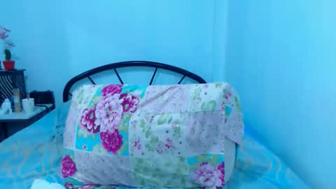 mrladybunnycock online show from April 17, 2026, 2:03 am