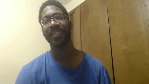 Snapshot of mrlonely1995 chatting on December 17, 2024, 1:18 am  or Terrance Sometimes Lil Tease online show from December 17, 2024, 1:18 am