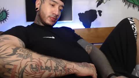 Snapshot of mrmanny__ chatting on February 13, 2025, 11:17 am mrmanny__ online show from February 13, 2025, 11:17 am