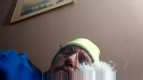 Mrnmrsfucks4u2 online show from February 28, 2025, 2:53 am