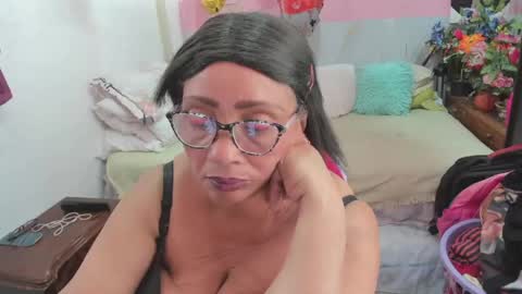 mrs_mommy online show from April 16, 2026, 6:09 pm