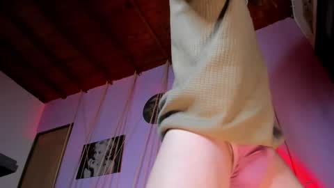 Snapshot of mrshaggy_ chatting on January 8, 2025, 10:58 pm Mr Shaggy online show from January 8, 2025, 10:58 pm