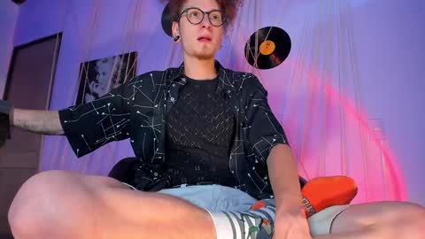 Snapshot of mrshaggy_ chatting on January 24, 2025, 9:47 pm Mr Shaggy online show from January 24, 2025, 9:47 pm