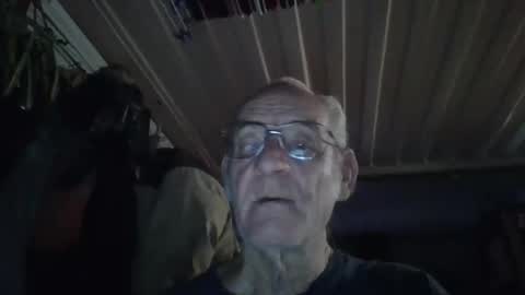 Snapshot of mrsubman chatting on April 6, 2026, 6:25 am Chuck online show from April 6, 2026, 6:25 am