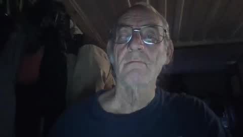 Snapshot of mrsubman chatting on April 8, 2026, 9:20 am Chuck online show from April 8, 2026, 9:20 am
