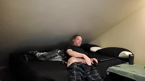 mrxhere online show from March 21, 2026, 5:45 am