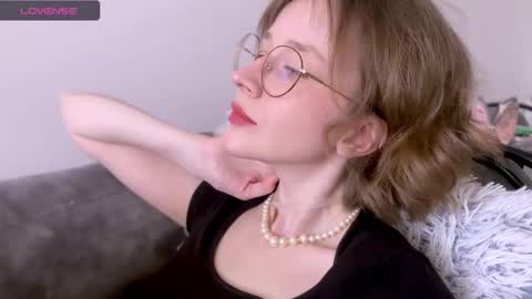ms_christiana online show from March 13, 2026, 11:17 am