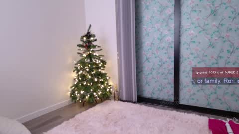 R o r i  SnapChat heyroriv2 wednesday - sunday Noon oclock mountain - 5pm mountain online show from January 1, 2025, 3:13 am