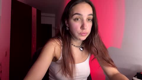 ms_sophiee online show from February 3, 2026, 7:08 pm