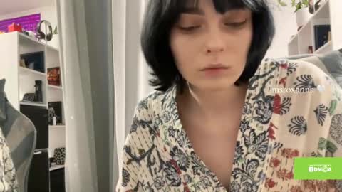 msroxanna online show from March 20, 2026, 2:44 pm