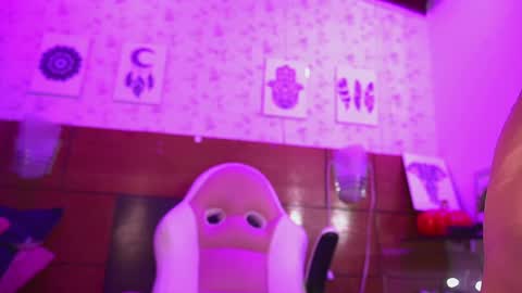 Manuela  online show from January 24, 2025, 3:22 am