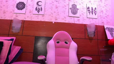 Manuela  online show from February 8, 2025, 3:08 am