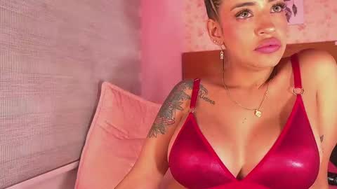 Manuela  online show from February 11, 2025, 9:09 am