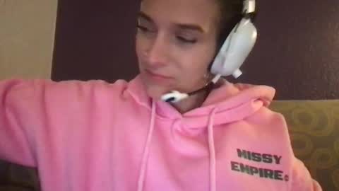 Snapshot of mswhoknows chatting on November 29, 2025, 8:01 pm Tara Jane online show from November 29, 2025, 8:01 pm