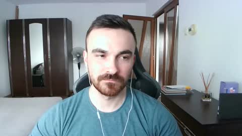 Victor online show from May 17, 2026, 3:52 pm