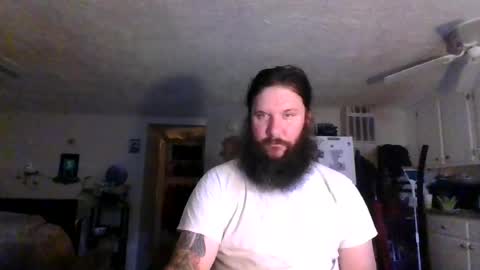 Snapshot of mudge chatting on June 29, 2026, 10:21 pm Mudge online show from June 29, 2026, 10:21 pm