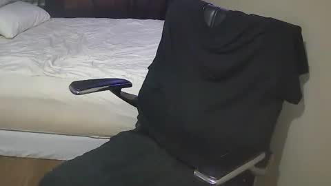 Muffdiver online show from December 29, 2024, 12:45 pm