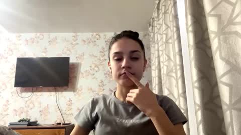 Tia online show from February 5, 2026, 6:40 am