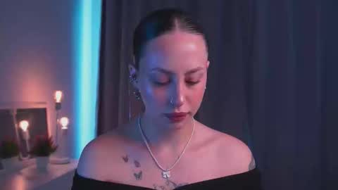 Kira online show from September 17, 2025, 3:30 am