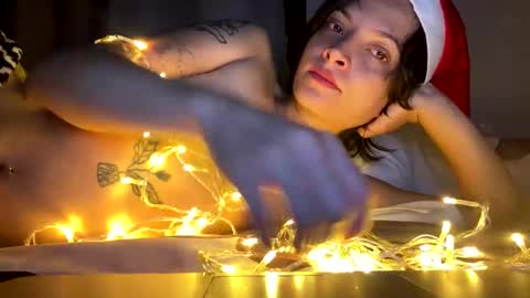   online show from December 18, 2024, 10:19 am