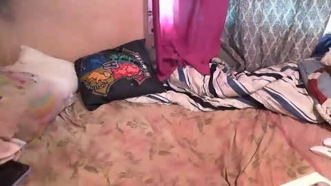 Snapshot of munniegalz1 chatting on September 24, 2025, 10:07 am your angel online show from September 24, 2025, 10:07 am