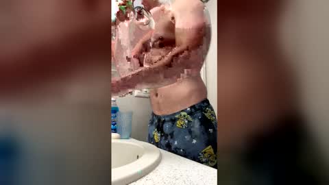 munoz9419 online show from March 30, 2026, 9:43 am