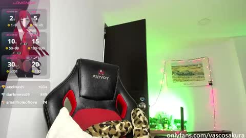 Snapshot of murielkarmesi chatting on February 17, 2025, 12:54 am murielkarmesi online show from February 17, 2025, 12:54 am