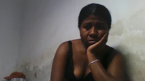 murielleee online show from May 13, 2026, 7:55 pm
