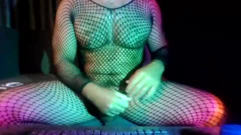 Snapshot of muscbttmbitch chatting on June 17, 2026, 6:53 pm muscbttmbitch online show from June 17, 2026, 6:53 pm