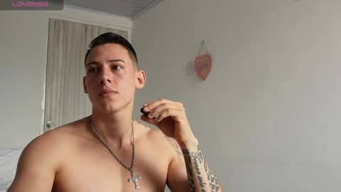 Snapshot of muscle_king_cum chatting on April 25, 2026, 3:42 pm muscle_king_cum online show from April 25, 2026, 3:42 pm