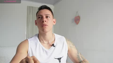 Snapshot of muscle_king_cum chatting on April 28, 2026, 1:38 pm muscle_king_cum online show from April 28, 2026, 1:38 pm