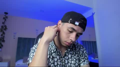 muscle scott online show from February 2, 2026, 12:59 pm