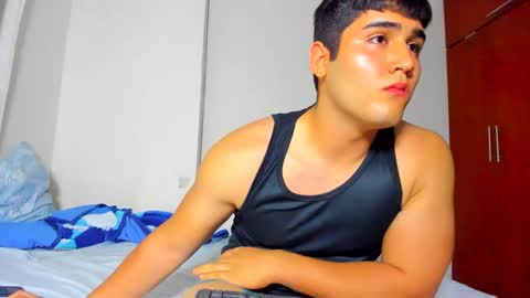 muscleboy online show from November 20, 2025, 4:45 am