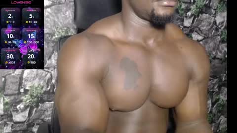 Snapshot of musclegodsammy23 chatting on December 18, 2024, 6:21 am musclegod23 online show from December 18, 2024, 6:21 am