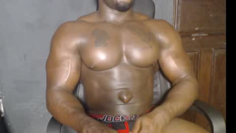 Snapshot of musclegodsammy23 chatting on January 3, 2025, 2:10 am musclegod23 online show from January 3, 2025, 2:10 am