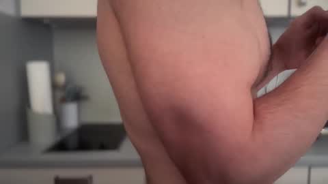 musclehair3 online show from March 20, 2026, 11:37 am