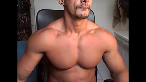 muscleoss online show from January 14, 2025, 2:32 pm