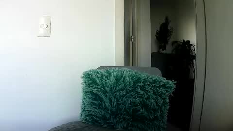 muscleoss online show from April 14, 2026, 6:47 pm