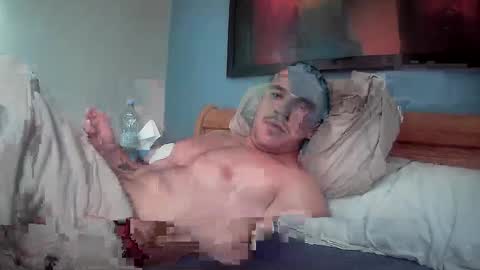 Snapshot of muscleshow00 chatting on March 5, 2025, 7:38 am muscleshow00 online show from March 5, 2025, 7:38 am