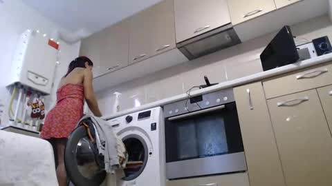 Snapshot of musclesqueen chatting on January 17, 2025, 7:51 am MusclesQueen online show from January 17, 2025, 7:51 am