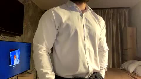 muscularjuggler online show from February 11, 2026, 3:28 pm